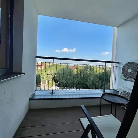 Cozy In The Northern Part Of Apartment