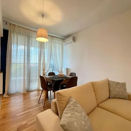 Cozy In The Northern Part Of * Bucharest