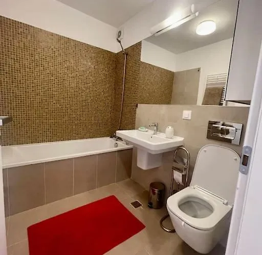 Cozy In The Northern Part Of Apartamento Bucarest